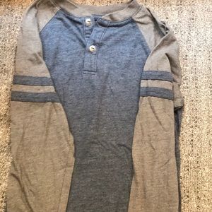 Children’s Place boys shirt size S 5/6